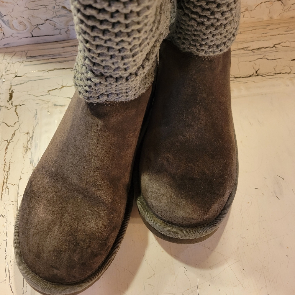 Ugg Shaina Knit Cuffed Boots 1911 - Picture 5 of 12